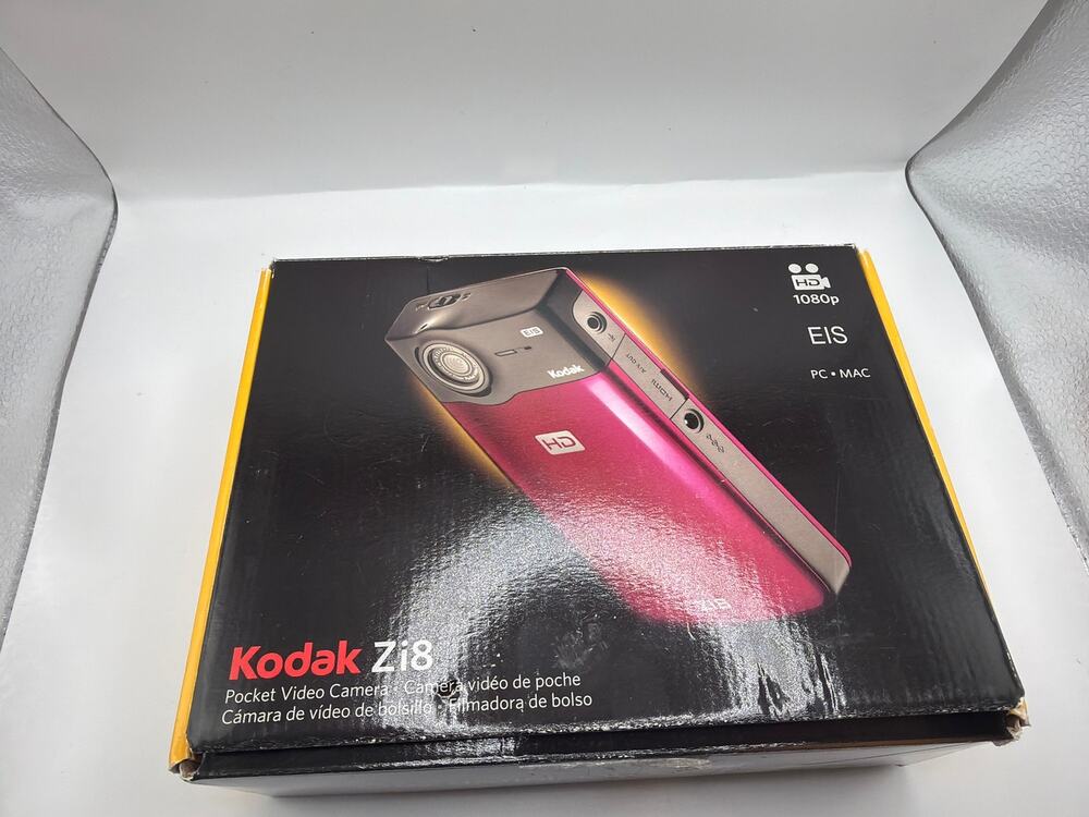 Kodak Zi8 Pocket HD Video Camera With Cables & Box
